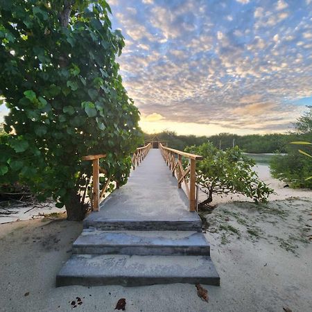 Surf Deck Ξενοδοχείο Thulusdhoo Εξωτερικό φωτογραφία