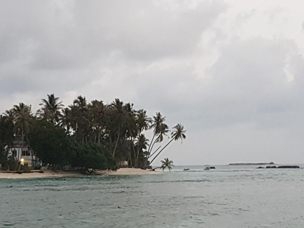 Surf Deck Ξενοδοχείο Thulusdhoo Εξωτερικό φωτογραφία