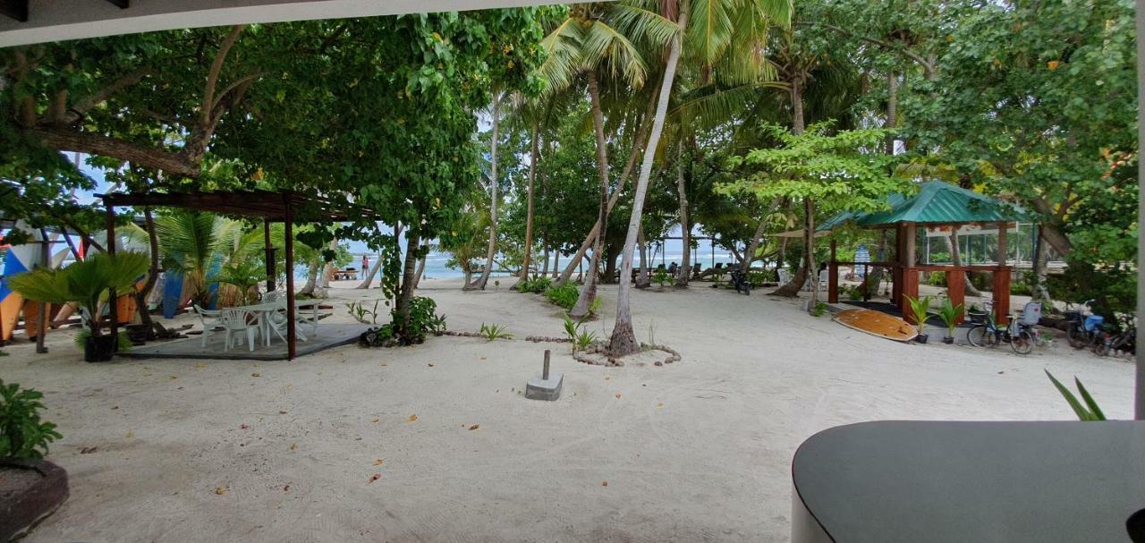 Surf Deck Ξενοδοχείο Thulusdhoo Εξωτερικό φωτογραφία